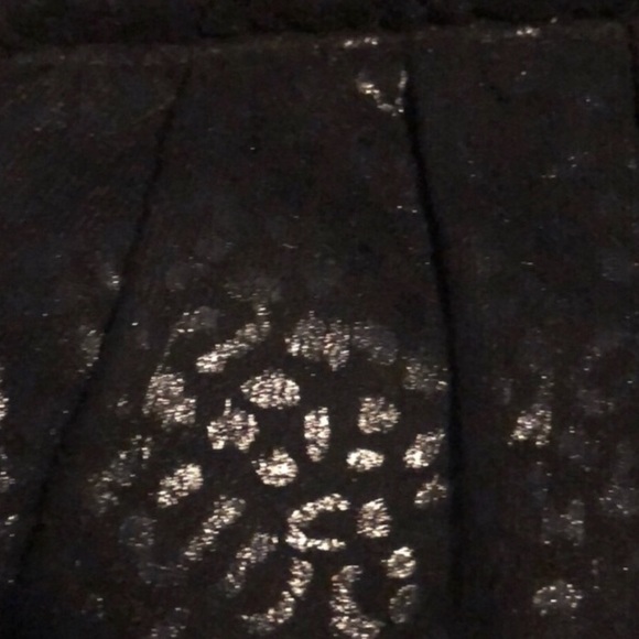 ⭐️ Black on Black Leopard Clutch - Picture 4 of 5